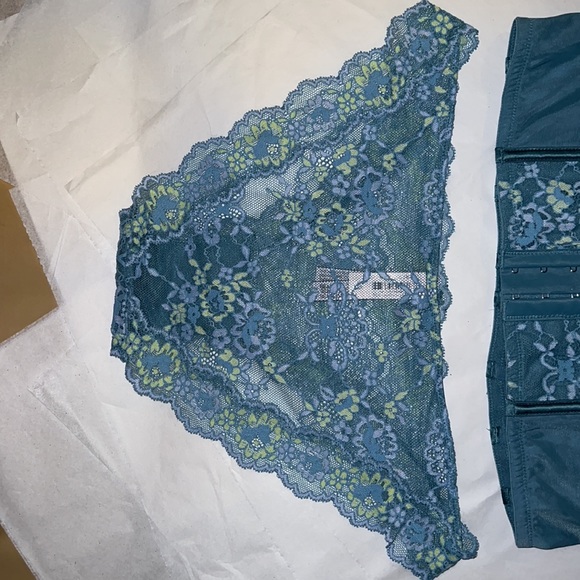 (L) 2pcs Victoria’s Secret Dream Angels Collection Set Corset & Cheeky Panty - Picture 9 of 17